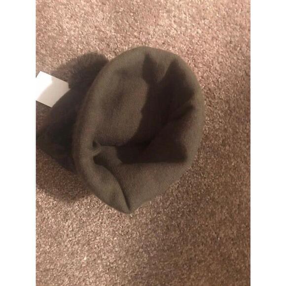 Nike Sportswear Camo Pom Beanie - Picture 7 of 7